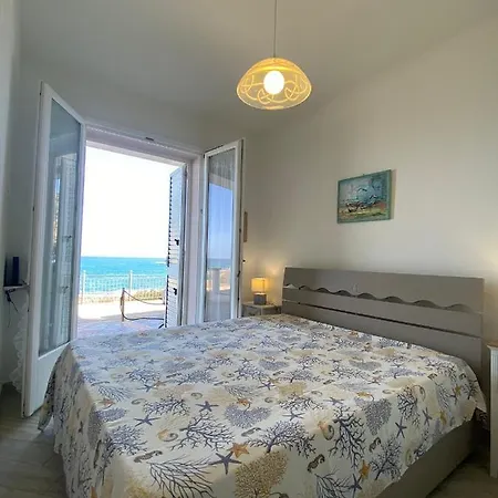 La Porta Sul Lungomare